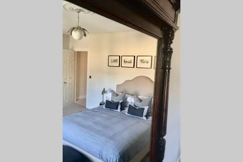 The Terrace Apartment Cheltenham 0*,